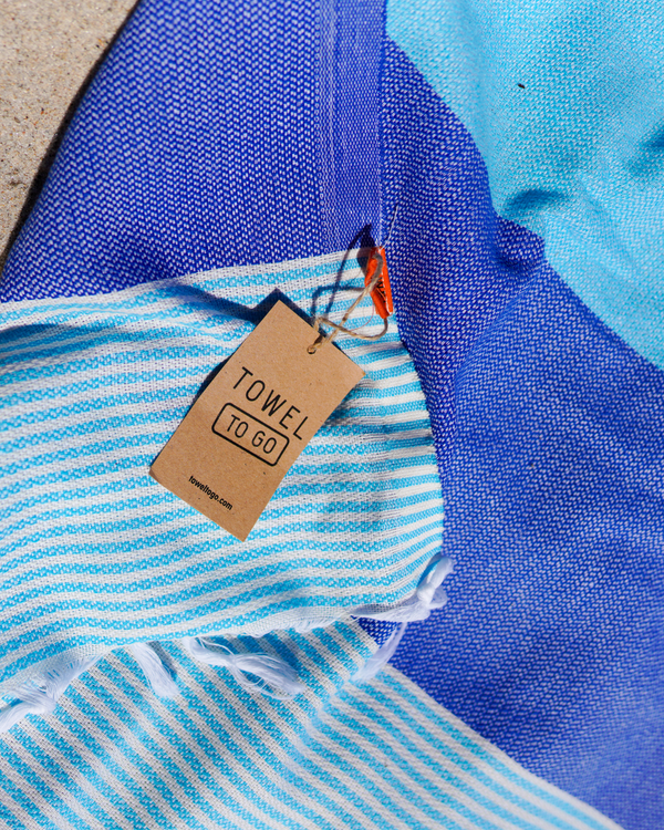 Serviette de plage Towel to Go Palermo avec boîte cadeau, bleu, turquoise