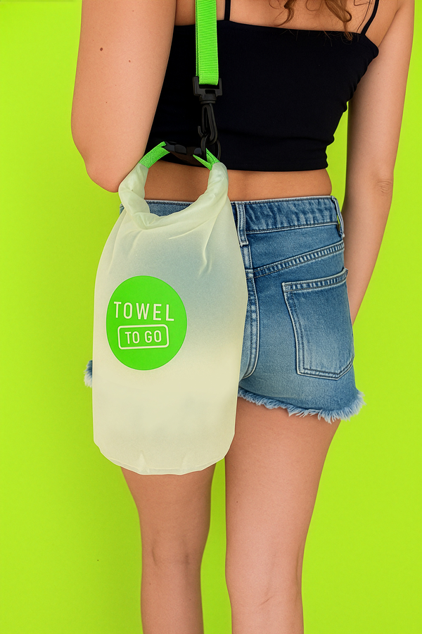 Sac étanche et transparent Towel to Go Roll N Go, vert (5 litres)