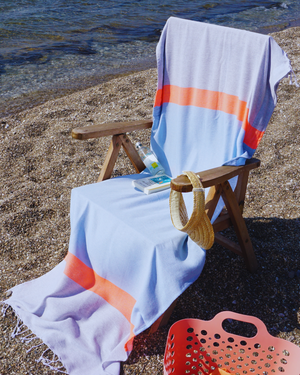 Neon Hellblau & Grau – 2-in-1 Strandtuch Tasche aus recycelter Baumwolle