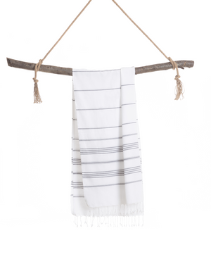 Towel to Go Ipanema in White quick-dry beach towel.