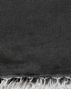 Towel to Go Neon in Grey and Black quick-dry beach towel.